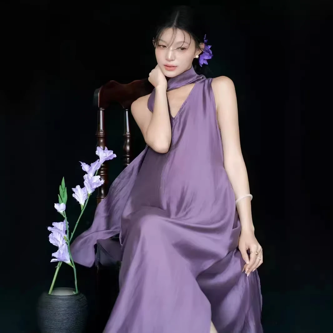 Vestido premamá morado para sesión de fotos con cuello en V - imagen 4
