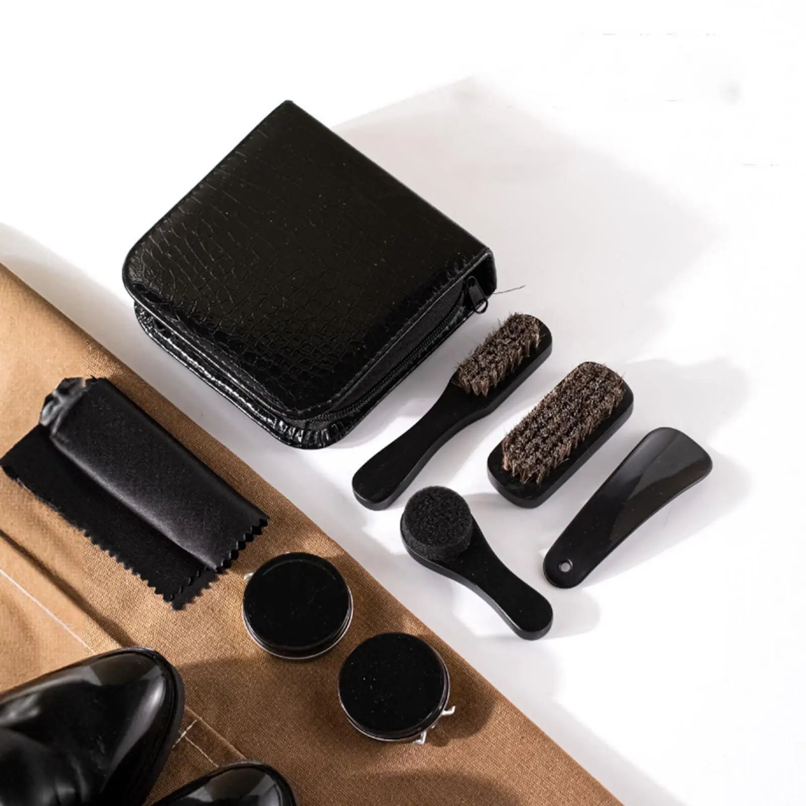 Kit de limpieza para zapatos de cuero con estuche - imagen 4
