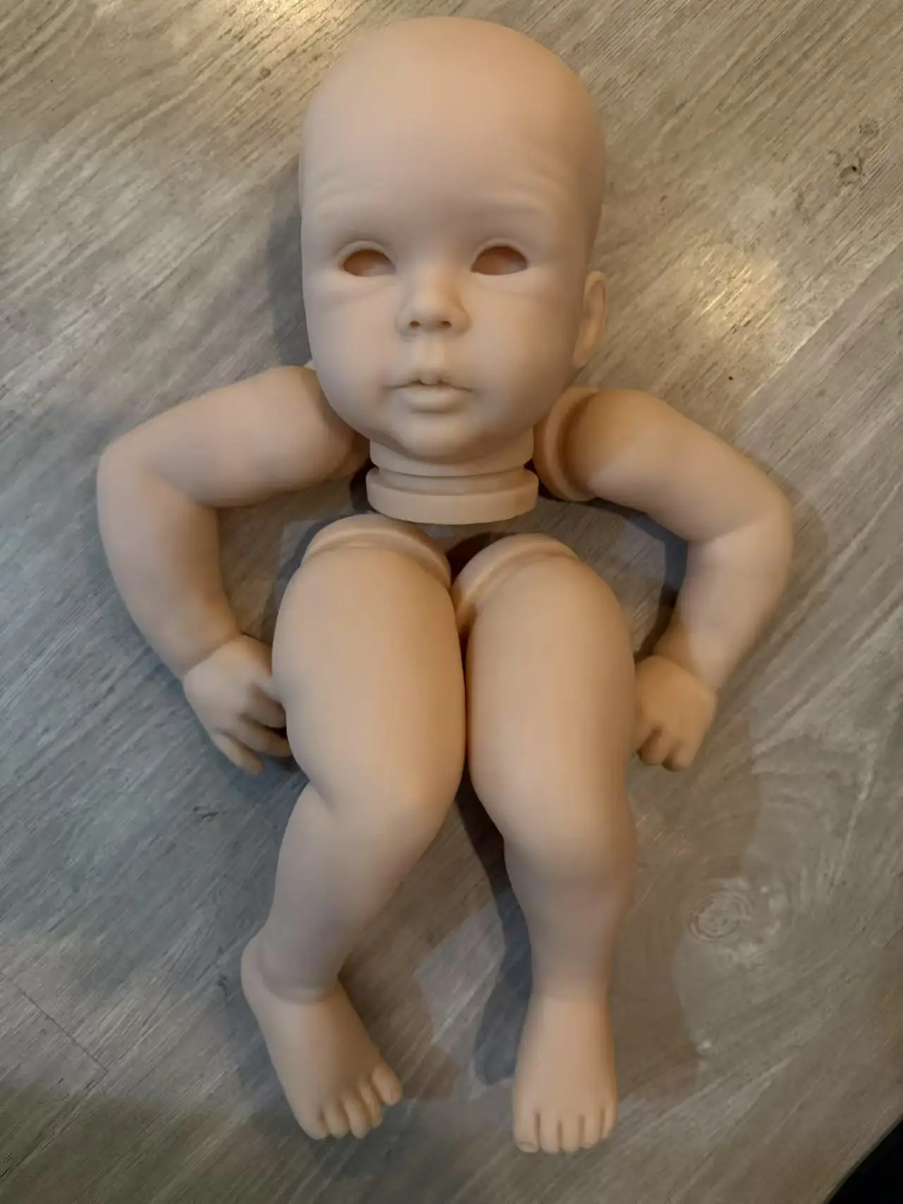 NPK Muñeca Reborn Roberto de tela con cuerpo suave – Edición artística - imagen 5