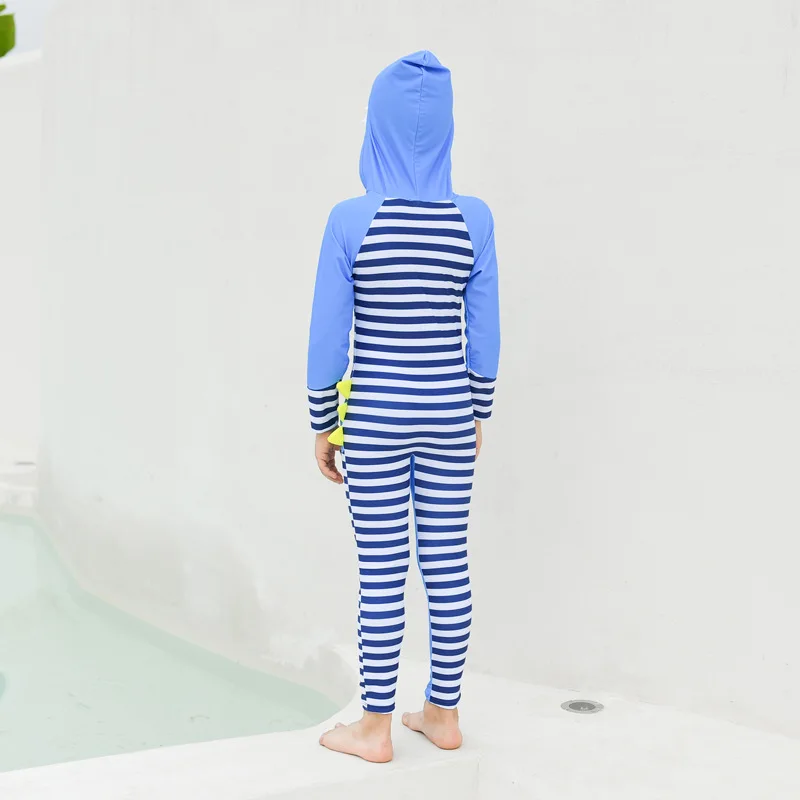 Bañador infantil con protección solar – Manga larga y capucha - imagen 4