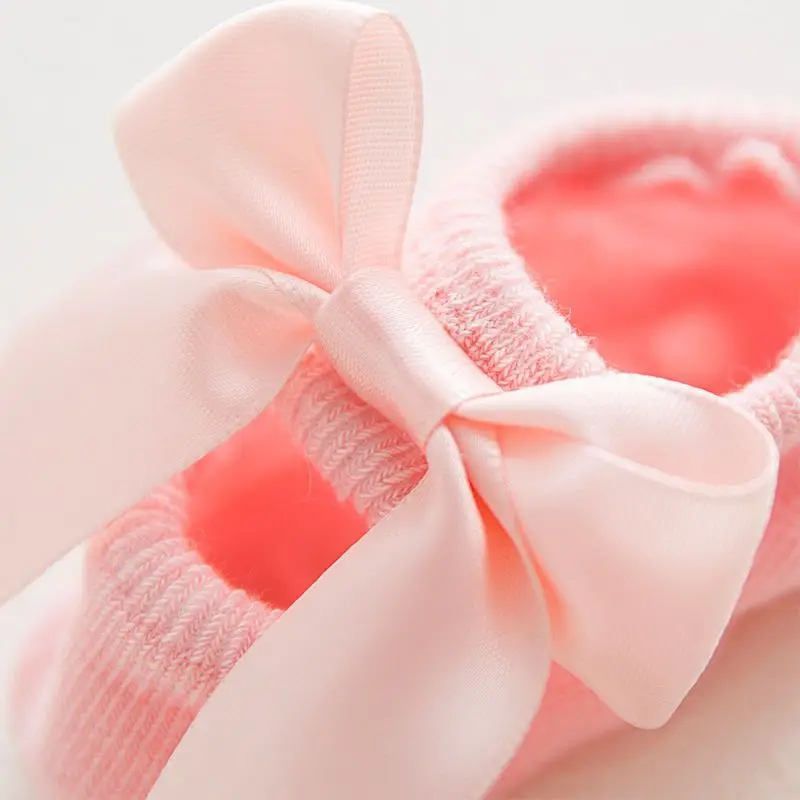 Calcetines tobilleros con lazo de encaje para niña, medias antideslizantes para recién nacido, Princesa, perla, corte bajo, zapatos de piso para el hogar, 3 pares - imagen 3