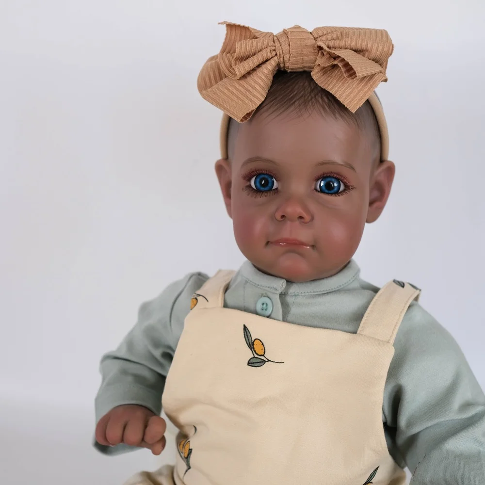 Muñeca reborn Maggie Genesis de piel oscura realista - imagen 5