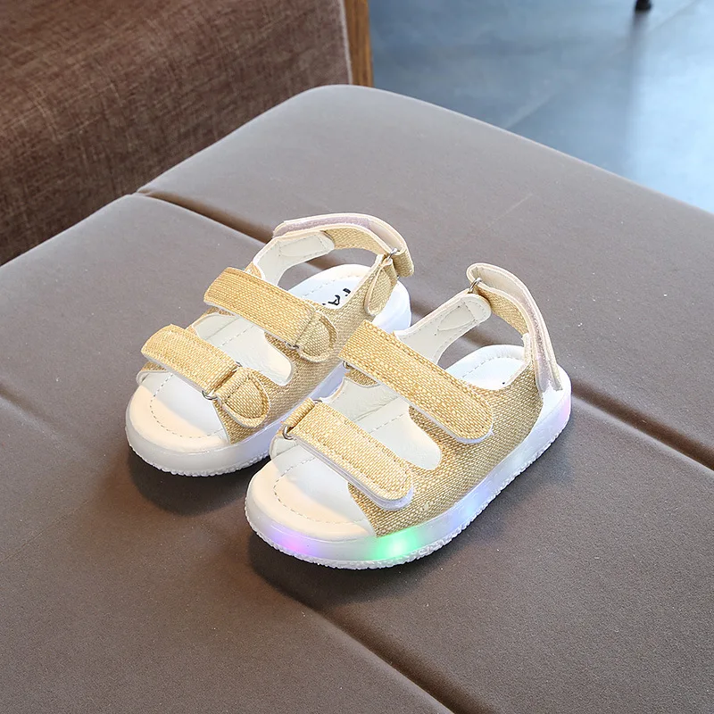 Zapatos de luz brillantes para niños, sandalias con luz brillante para niños pequeños, zapatos con luz LED para niñas, sandalias de playa luminosas para niños - imagen 5