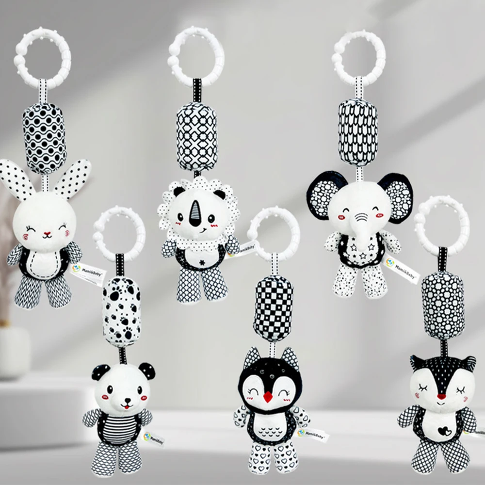 Cochecito cama cuna colgante campana muñeco de peluche sonajeros para bebé recién nacido negro blanco capacidad de agarre Visual juguete de entrenamiento para regalo de bebé - imagen 2