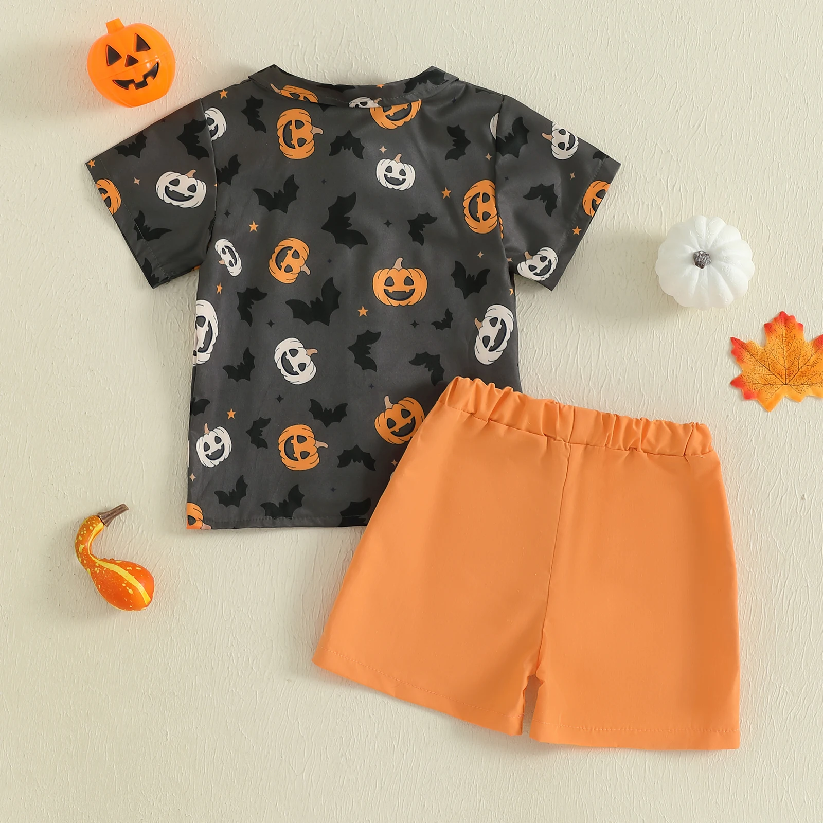 VISgogo Conjuntos de Halloween para niños con estampado de murciélago y calabaza, pajarita, camisas de manga corta, Tops y pantalones cortos de cintura elástica, conjunto de ropa de 2 piezas - imagen 2