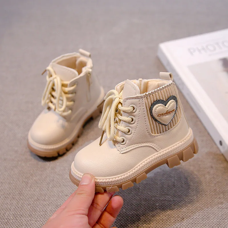 Botas para niñas Otoño Invierno Botines de princesa moda suela suave zapatos cálidos de algodón para niños Botas cortas antideslizantes para bebés Botas Niña