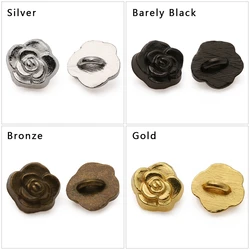 Botones y hebillas mini para ropa de muñecas – Patrón floral