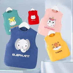 Baberos impermeables bebé con diseños de elefante y jirafa