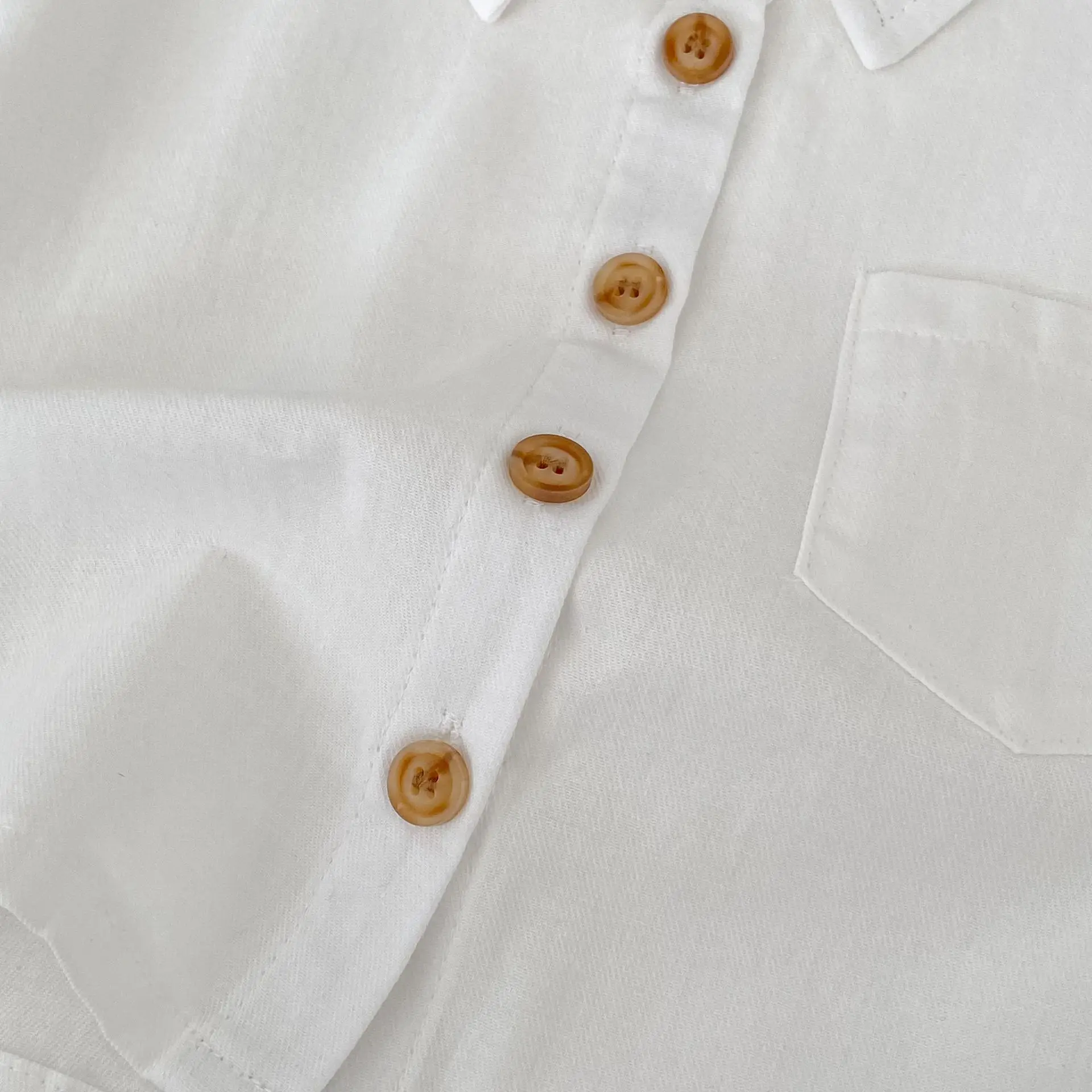 Camisa vaquera blanca bebé manga larga para niñas – Primavera básica - imagen 4