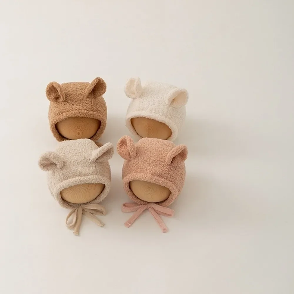 Gorro infantil térmico con orejetas de lana de cordero para invierno - imagen 4