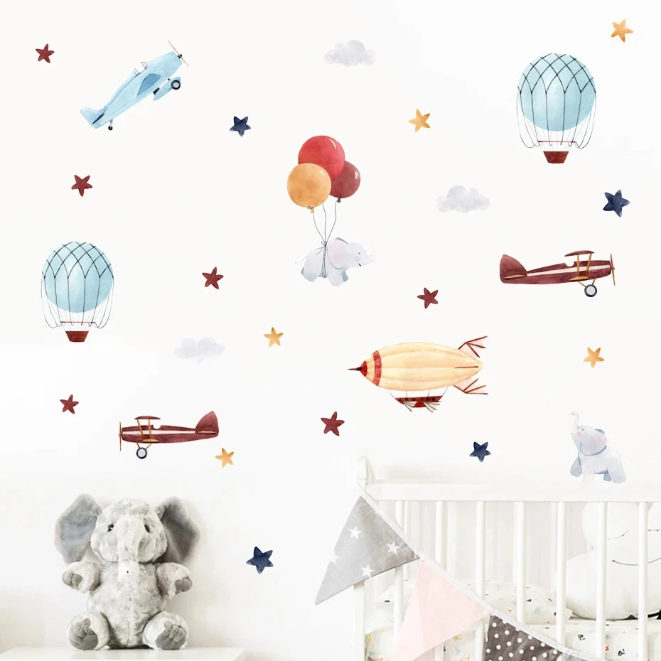 Vinilos pared guardería con coches, globos y estrellas decorativas - imagen 3