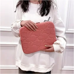Funda acolchada para portátil infantil con bordado de conejo