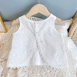 Conjunto verano niña camiseta de encaje sin mangas y pantalón corto