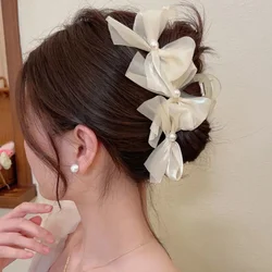 Pinza para el pelo con lazo y perlas, clip grande efecto tiburón