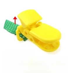 Sujetachupetes antibacterial con clip de seguridad