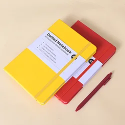 Cuaderno A5 con papel punteado, cubierta dura y banda elástica