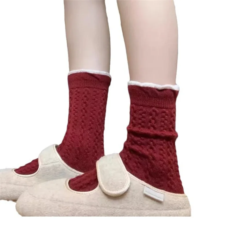 Calcetines hasta la rodilla rojos retro para niños: rojo verdoso vibrante para iluminar la piel, tejido de cable clásico, suave y agradable para la piel, llamativo. - imagen 5