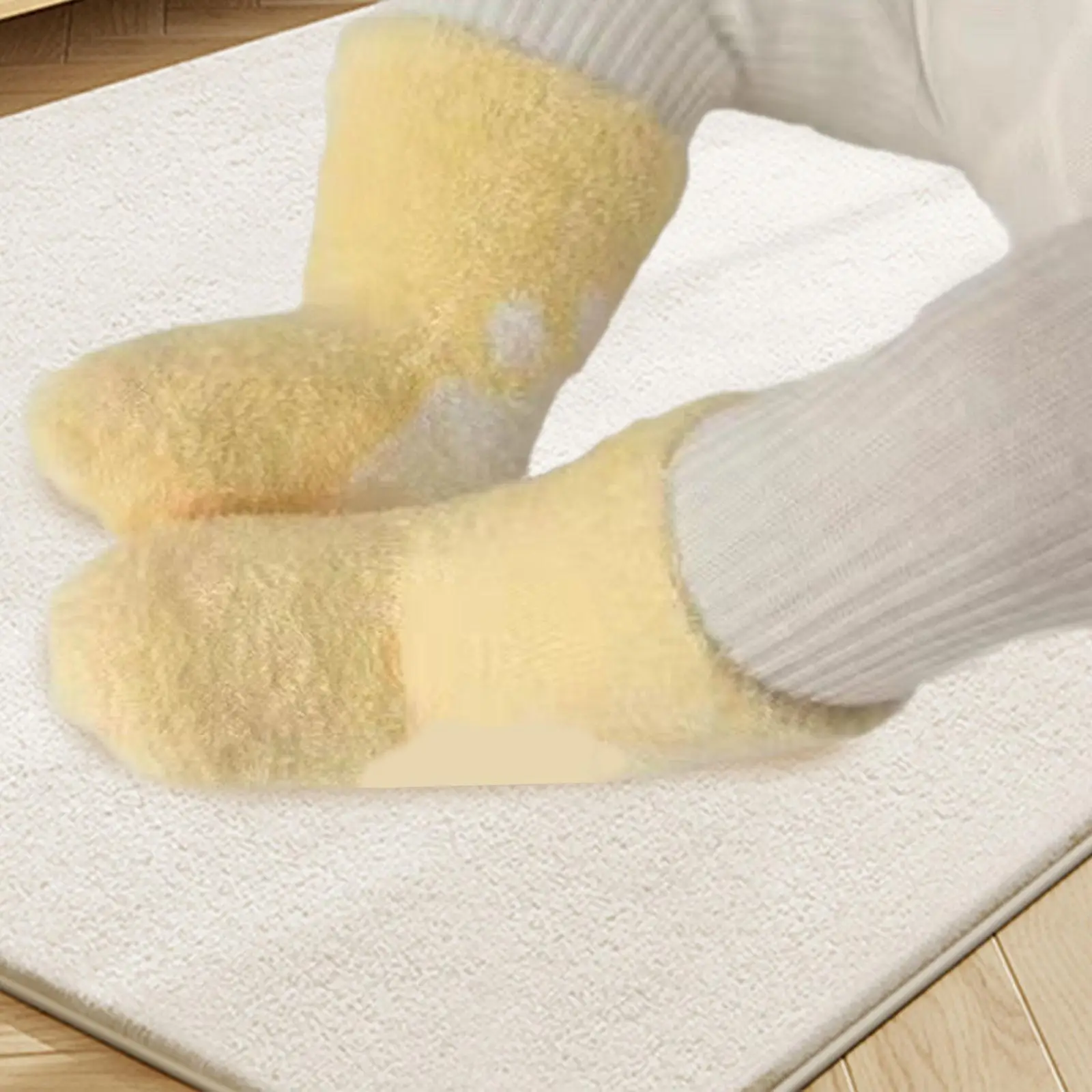 Calcetines de bebé calcetines de felpa antideslizantes de invierno borrosos para niños recién nacidos al aire libre - imagen 3