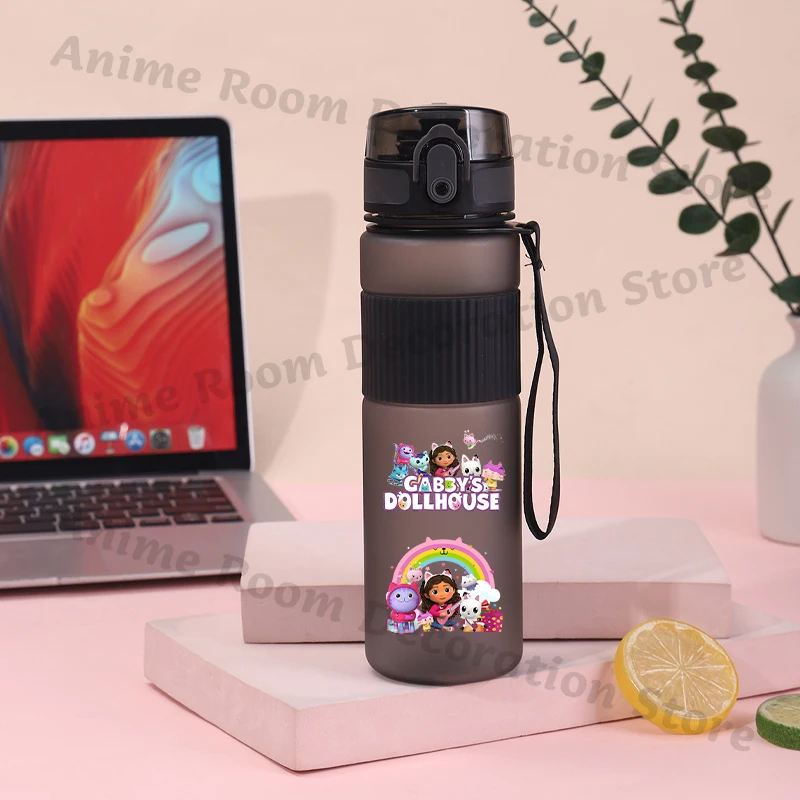 Vasos de Agua Atractivos de Gabby's Dollhouse para Hombres y Mujeres, Botella de Agua de Moda con Dibujos Animados de Anime, Taza Deportiva Portátil de Moda para Estudiantes - imagen 3
