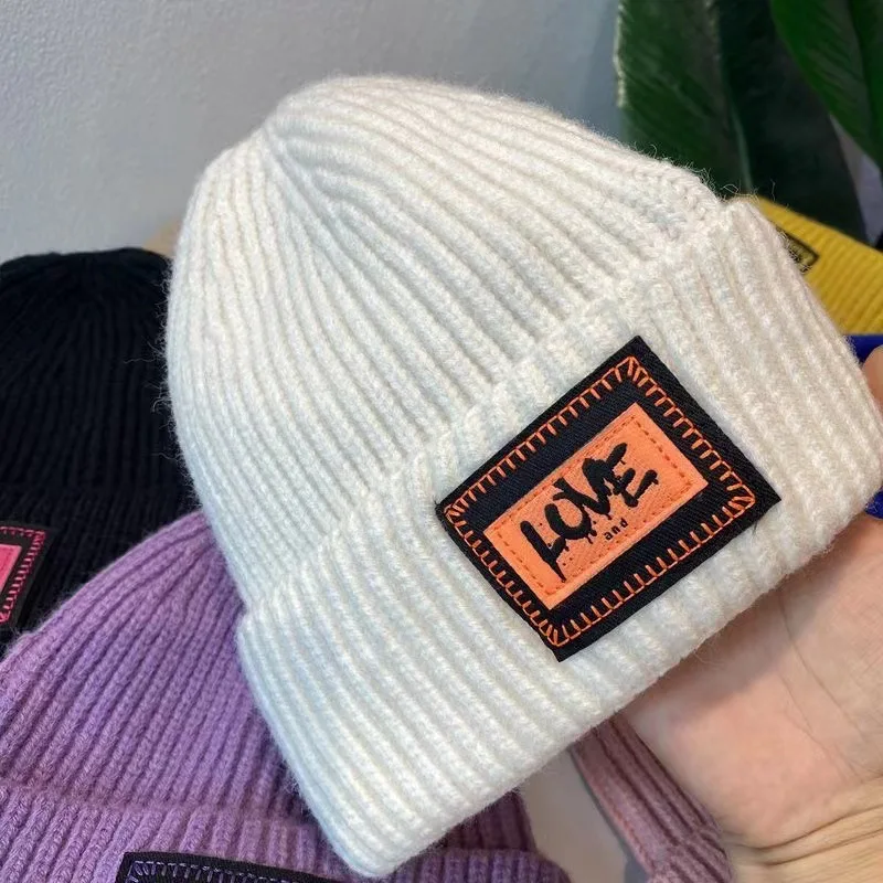 Gorro de invierno para bebé, gorro tejido con letras de amor a la moda, gorros para niños y niñas, accesorios más cálidos para exteriores, estilo coreano de 2 a 6 años - imagen 4