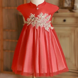 Vestido verano niña rojo con bordado floral transpirable