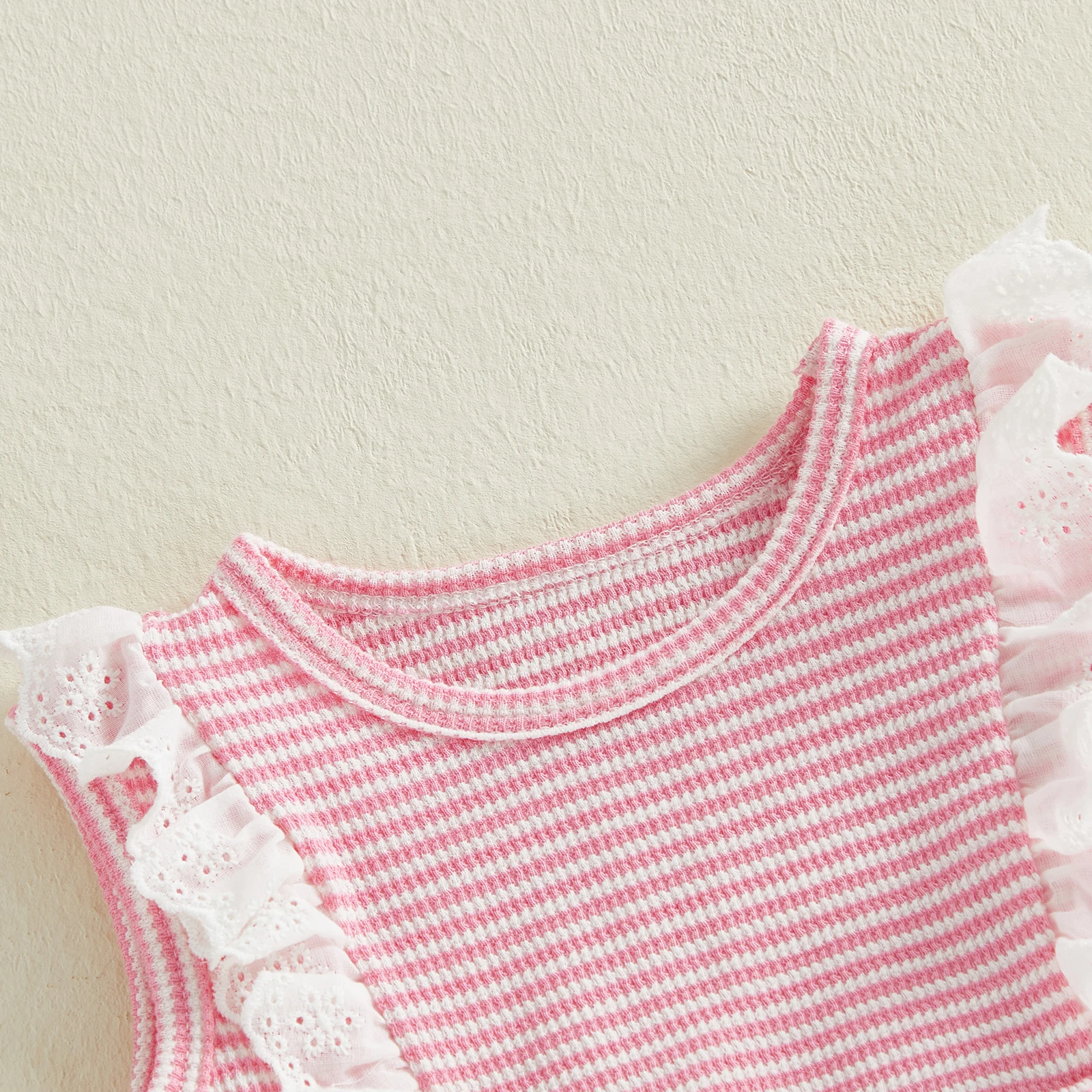 Conjunto de verano para niña con volantes y ribete de encaje - imagen 2
