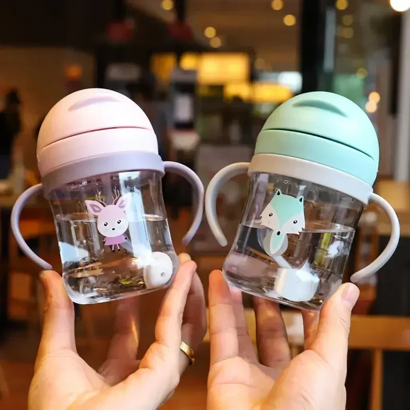 Vaso de silicona antigoteo con pajita y asa para bebé - imagen 2