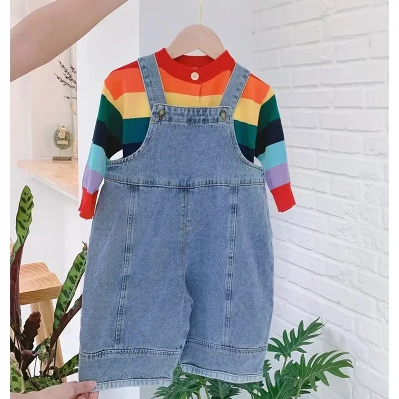 Pantalones vaqueros con peto para niños – Estilo casual liso - imagen 4