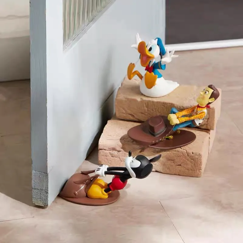 Nuevo Topes de puerta Disney Mickey Donald Duck dibujos animados Woody creativo 12cm a prueba de viento hogar Oficina anticolisión bloqueadores de tope de puerta