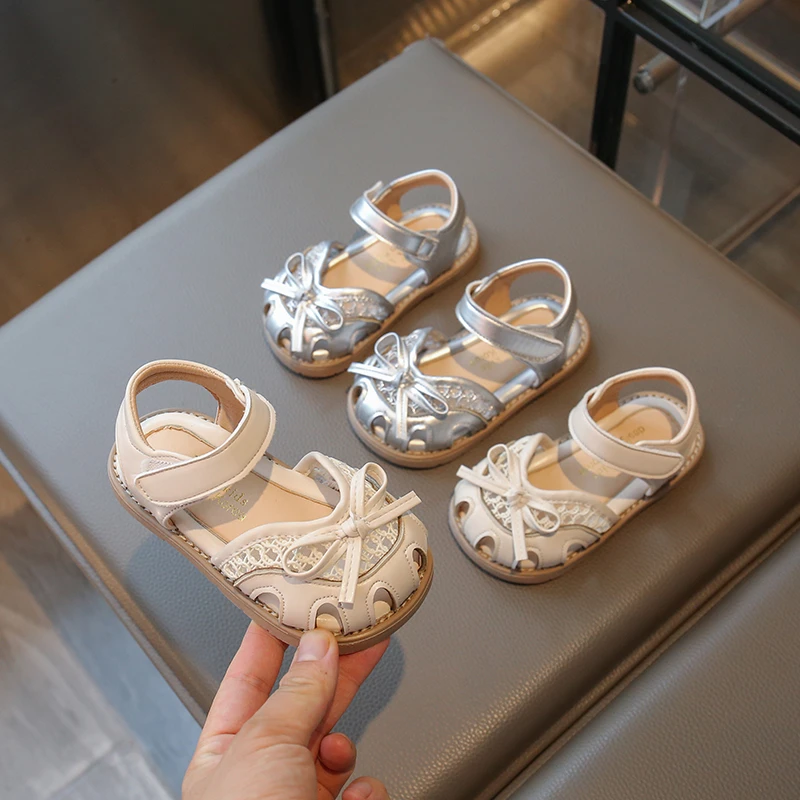 Sandalias de playa de verano para niños, sandalias de bebé para niñas, recortes, zapatos de princesa con lazo, zapatos antideslizantes de suela blanda para bebés