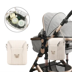 Bolsa de pañales colgante para cochecito blanca con hebilla decorativa