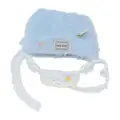 blue hat