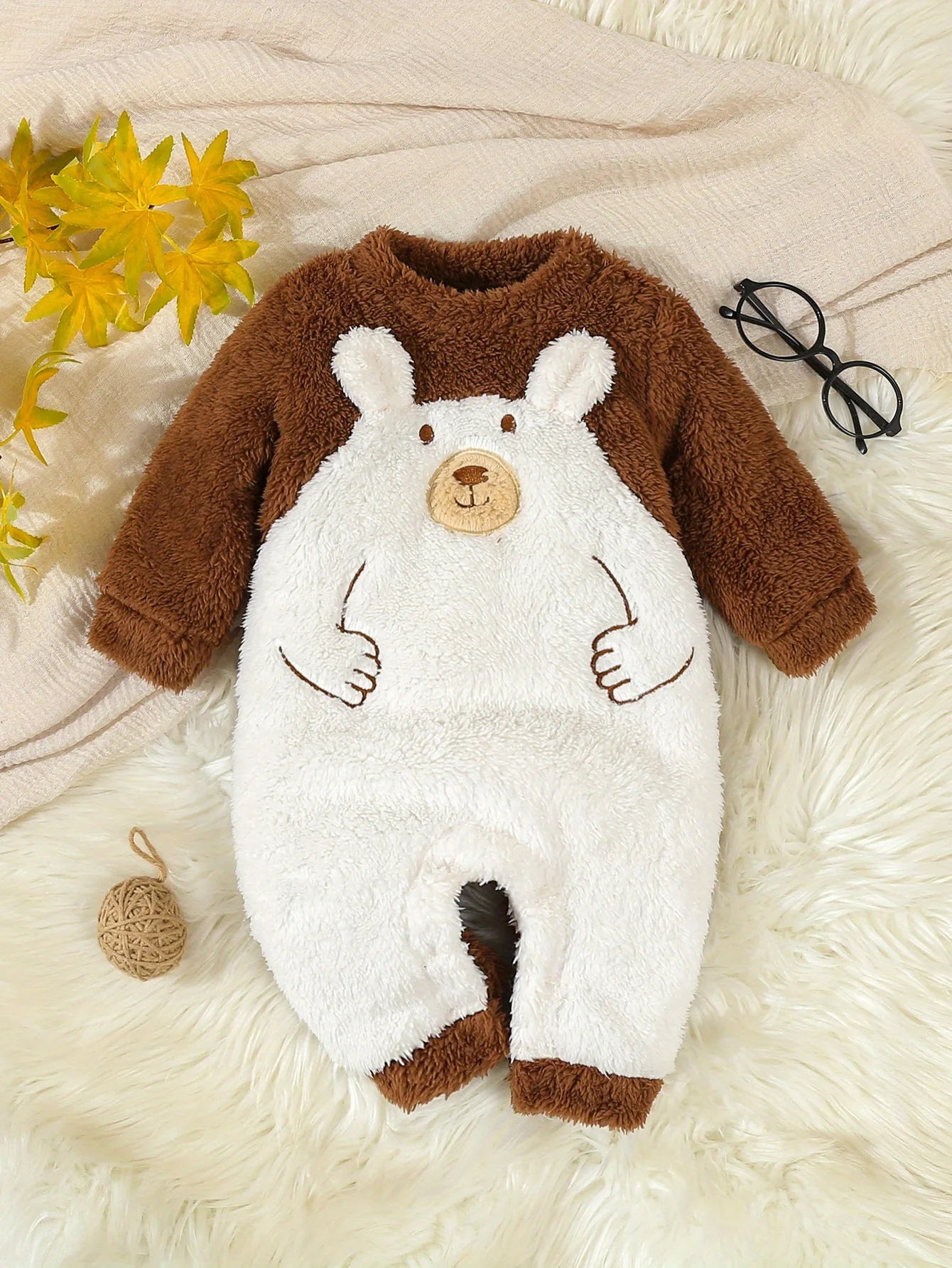 Vestido de felpa con bordado de osito para bebé - imagen 4