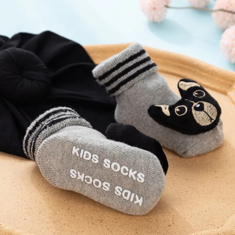 Nuevos calcetines para bebé, conjunto de calcetines antideslizantes con gorros de algodón de animales de peluche para niños y niñas, accesorios de fotografía para gatear - imagen 3