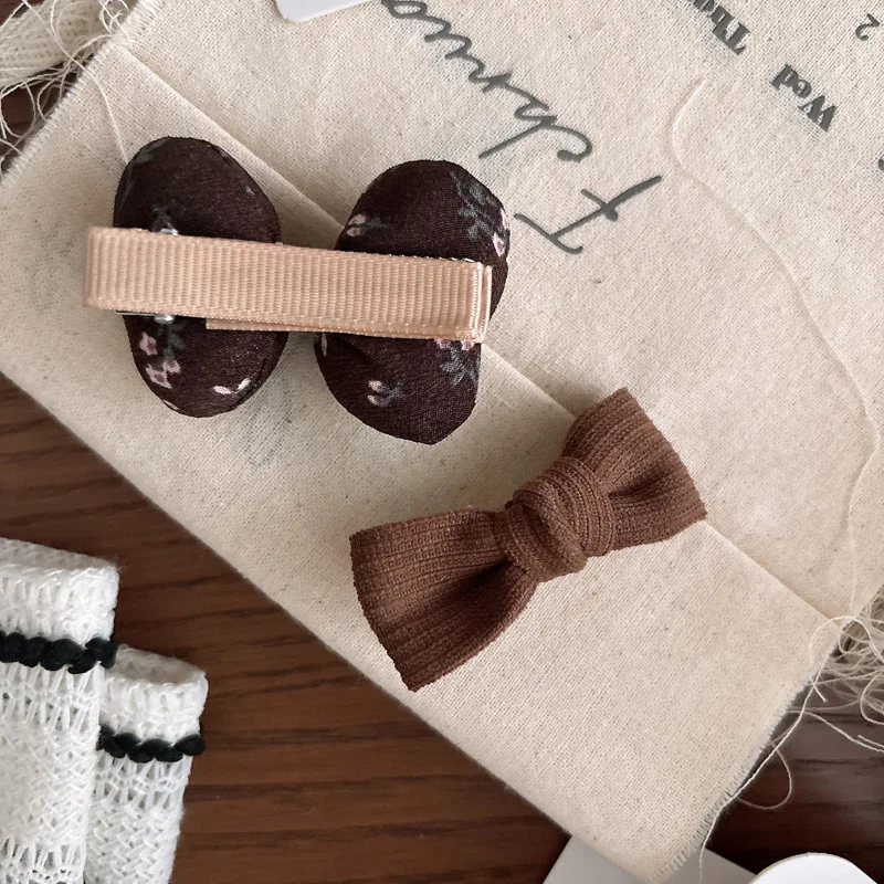 4 unids/set de pinzas para el pelo para niños de Color café con leche, Clips a presión de flores de tela con lazo, pasadores laterales totalmente cubiertos seguros para bebés para niñas - imagen 4