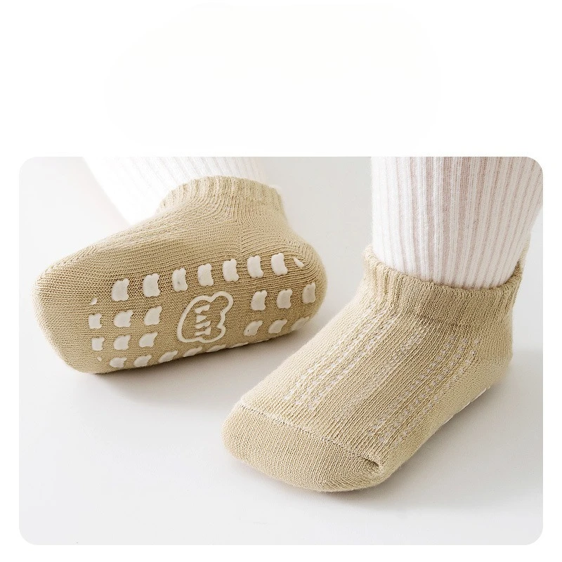Calcetines de suelo para recién nacidos, calcetines cortos antideslizantes con bonitos dibujos para niños y niñas, calcetines transpirables de algodón para caminar para primavera y otoño de 0 a 3 años - imagen 2