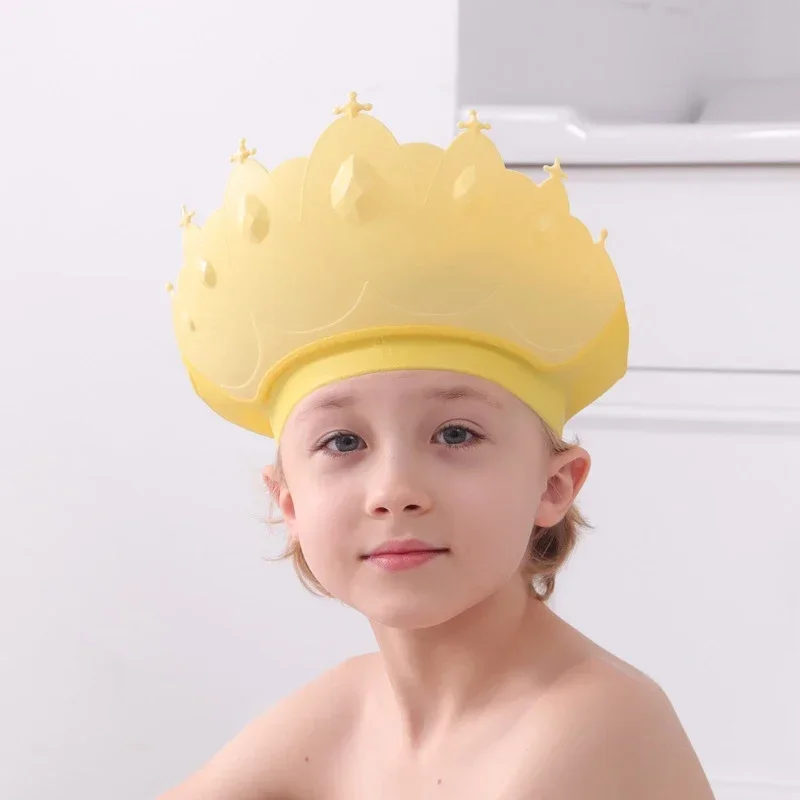 Gorro de baño ajustable para bebé – Impermeable con protección de oídos - imagen 4