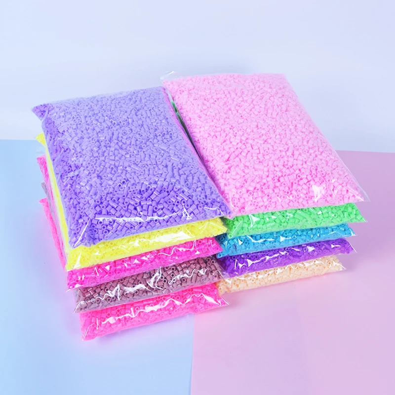 Cuentas fusibles 2000 Uds 2,6 MM rompecabezas de píxeles 3D Mini cuentas de hierro Artesanías hechas a mano decoración DIY hacer rompecabezas cuentas de fusión de alta calidad - imagen 2