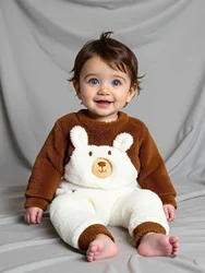 Vestido de felpa con bordado de osito para bebé