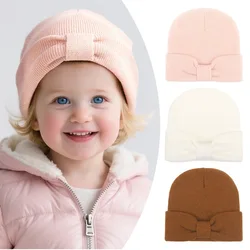 Gorro de crochet para recién nacido – Cálido y suave, color sólido