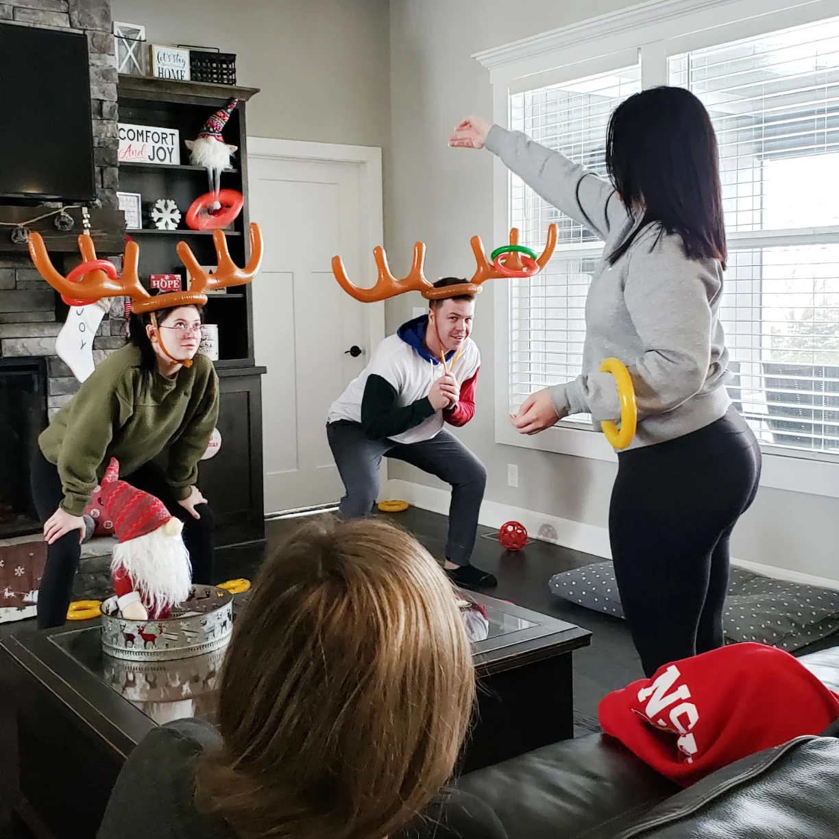 Accesorios inflables DIY, sombrero de asta de Reno, juego de lanzamiento de anillo, juego de interacción familiar, juguete para niños y niñas, suministros para fiesta de Navidad - imagen 3