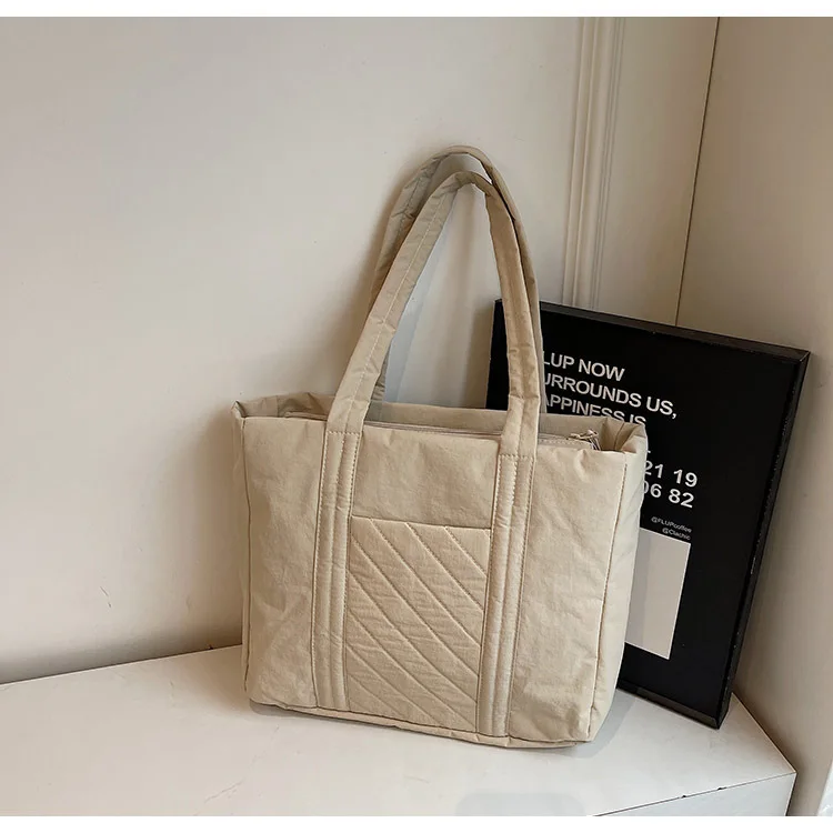 Bolso de lona en uso