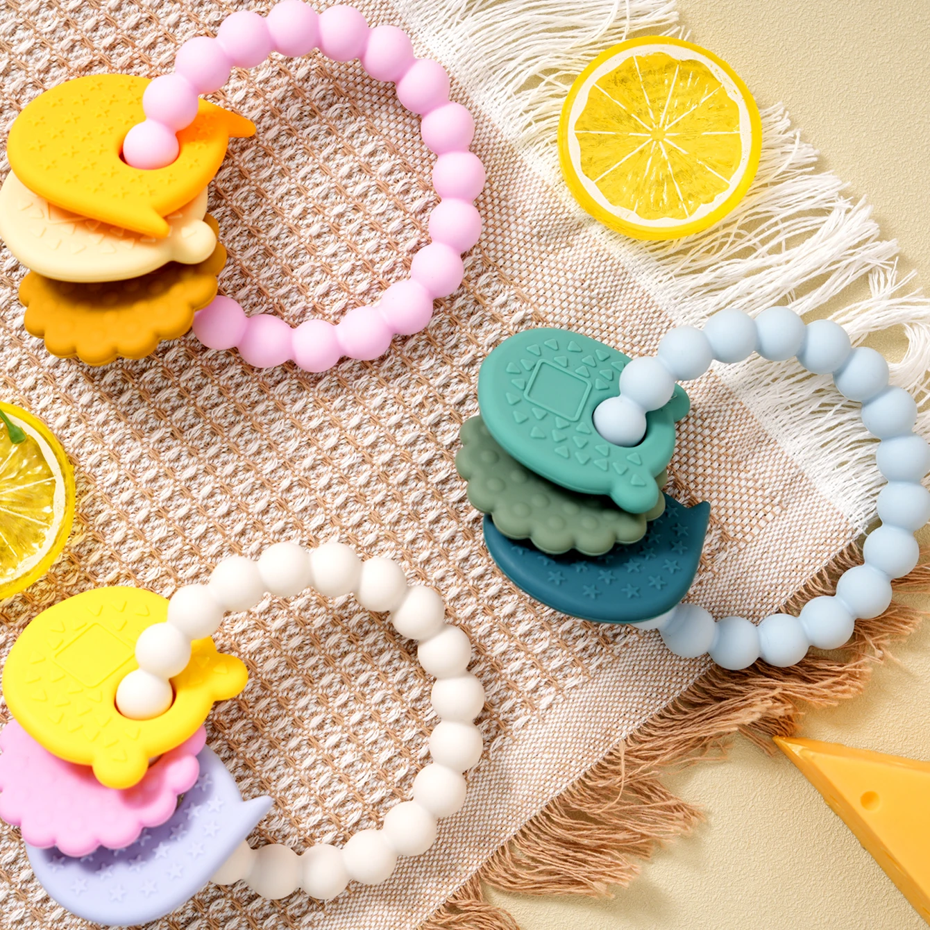 Mordedor de silicona de Color para niños, juguete para bebés, juguete para masticar animales de dibujos animados, anillo de dentición para niños pequeños, pulsera sin BPA, accesorios para bebés - imagen 2