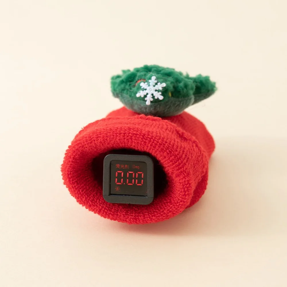 Calcetines navideños para bebé recién nacido – Rojo con árbol y Papá Noel - imagen 2