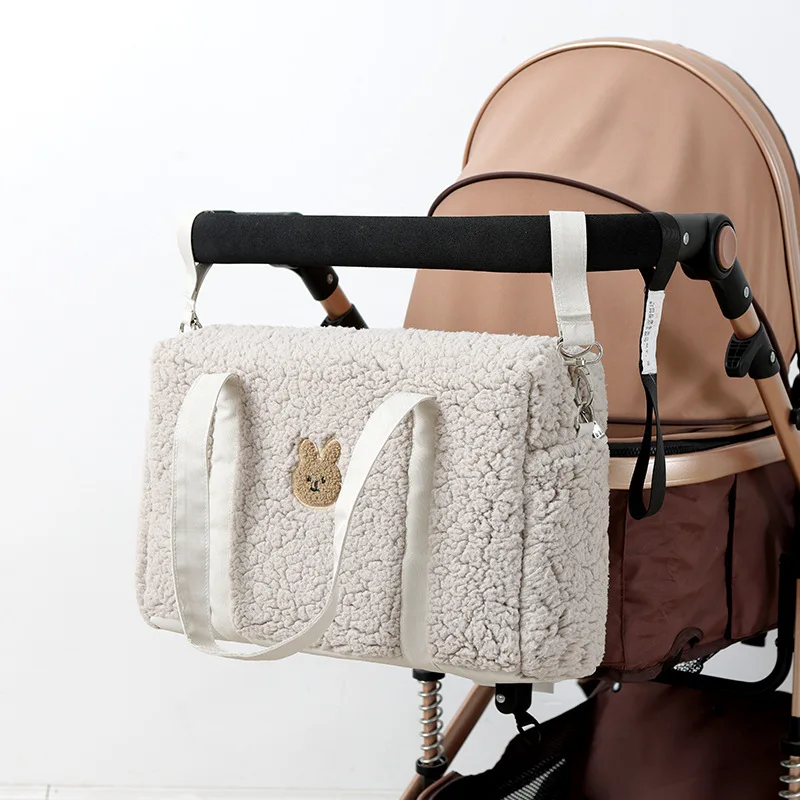 Bolso de mamá a la moda estilo Ins, bolso grande informal coreano con dibujos de animales y correas para cochecito, bolsa de pañales para almacenamiento de cosas de bebé a la moda - imagen 3