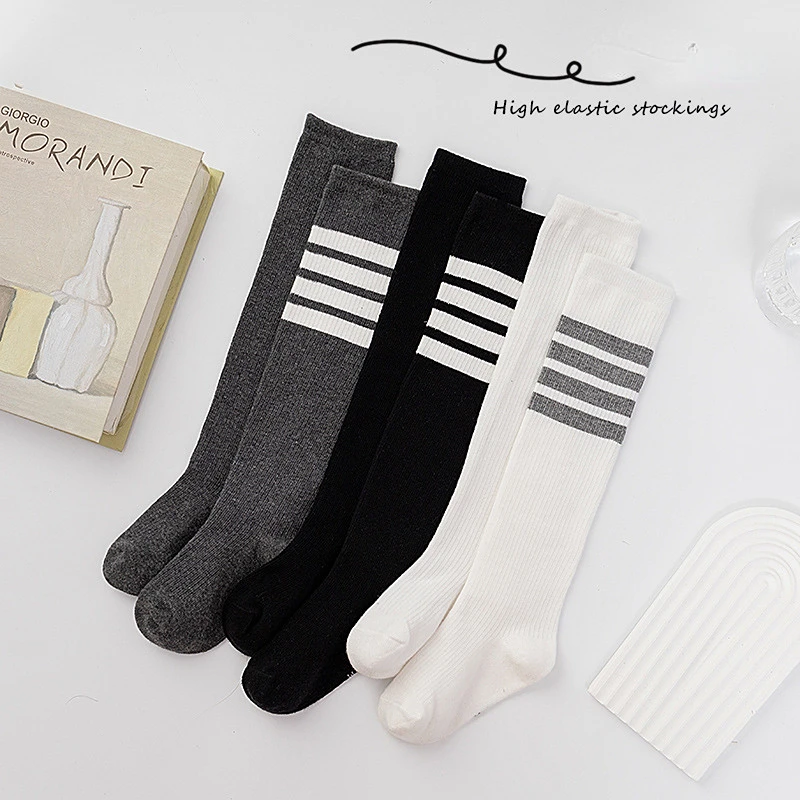 Calcetines rayados de algodón para niños y niñas - imagen 2