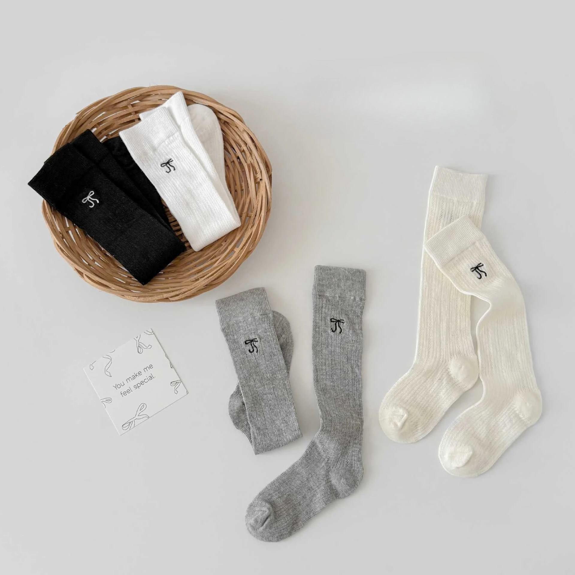 Calcetines largos de malla transpirable para niñas, medias largas hasta la rodilla estilo Ballet dulce y bonito, medias de Color sólido con lazo bordado para niños - imagen 4