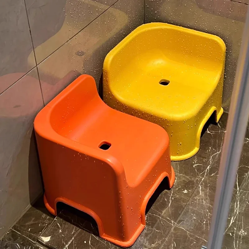 No ocupa espacio, baño, taburete especial para baño, se puede apilar la silla, engrosado para el hogar, moderno, simple y antideslizante. - imagen 3