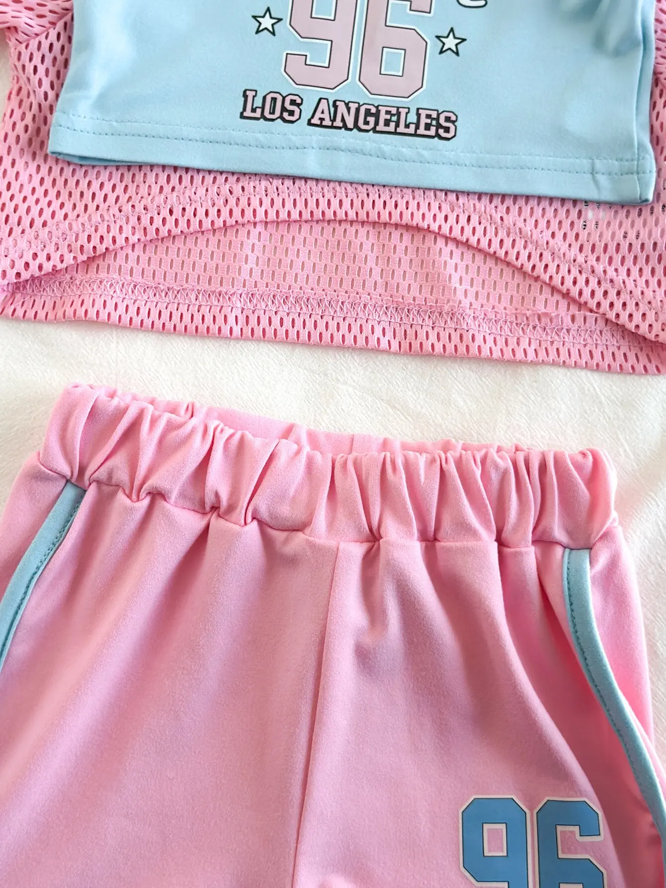 Conjunto deportivo para niña con estampado digital y holgado - imagen 3