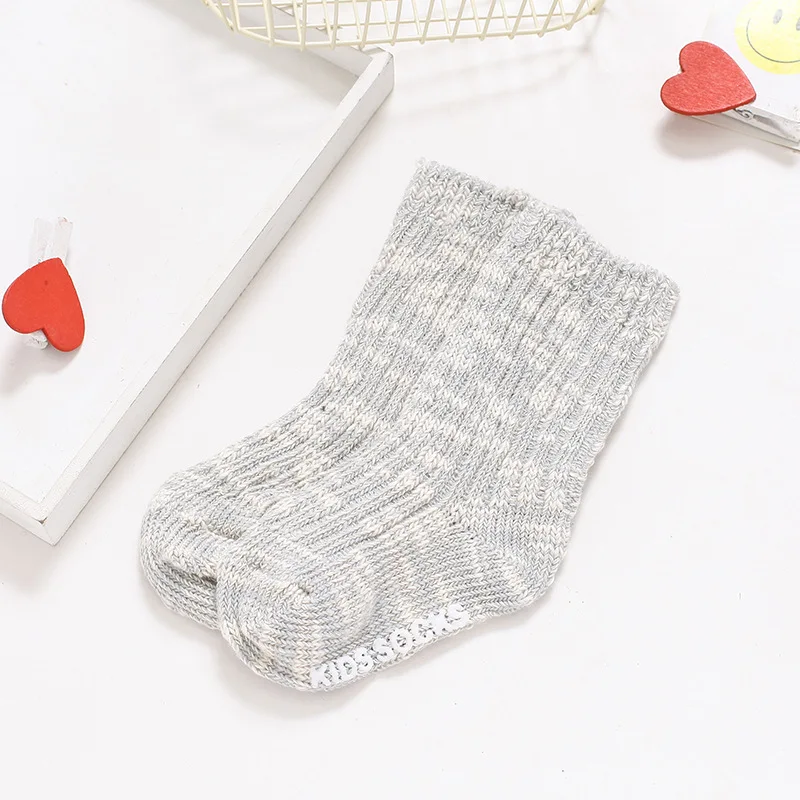 Calcetines antideslizantes gruesos para bebé en otoño e invierno